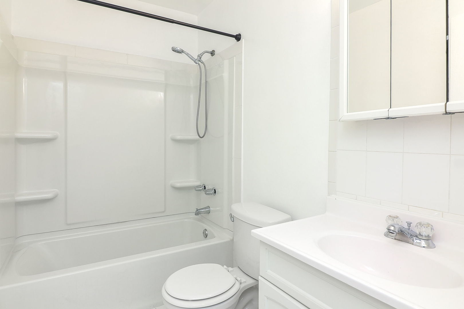 16B Kingery Quarter #208, Willowbrook, IL 60527
