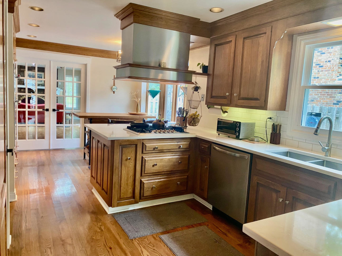 824 62nd Street, Downers Grove, IL 60516