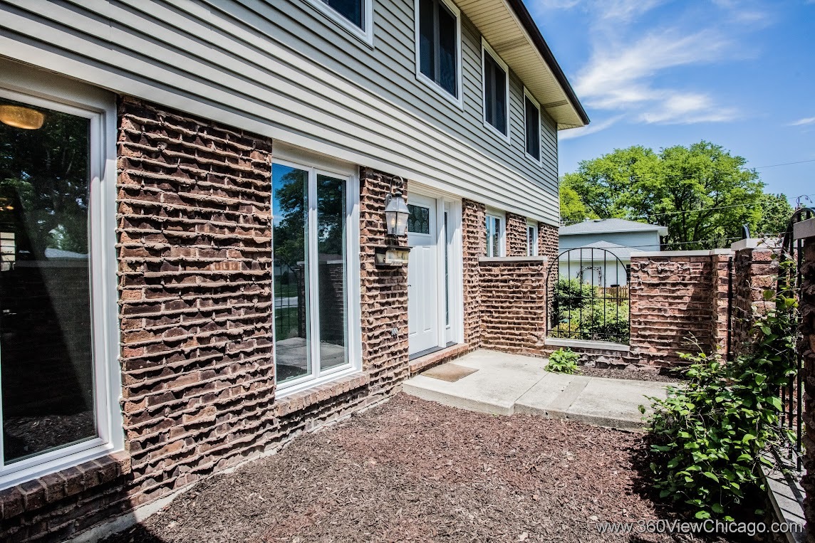 824 62nd Street, Downers Grove, IL 60516