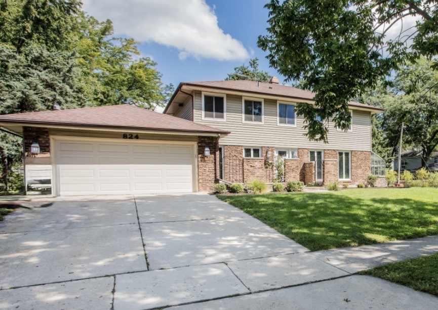824 62nd Street, Downers Grove, IL 60516