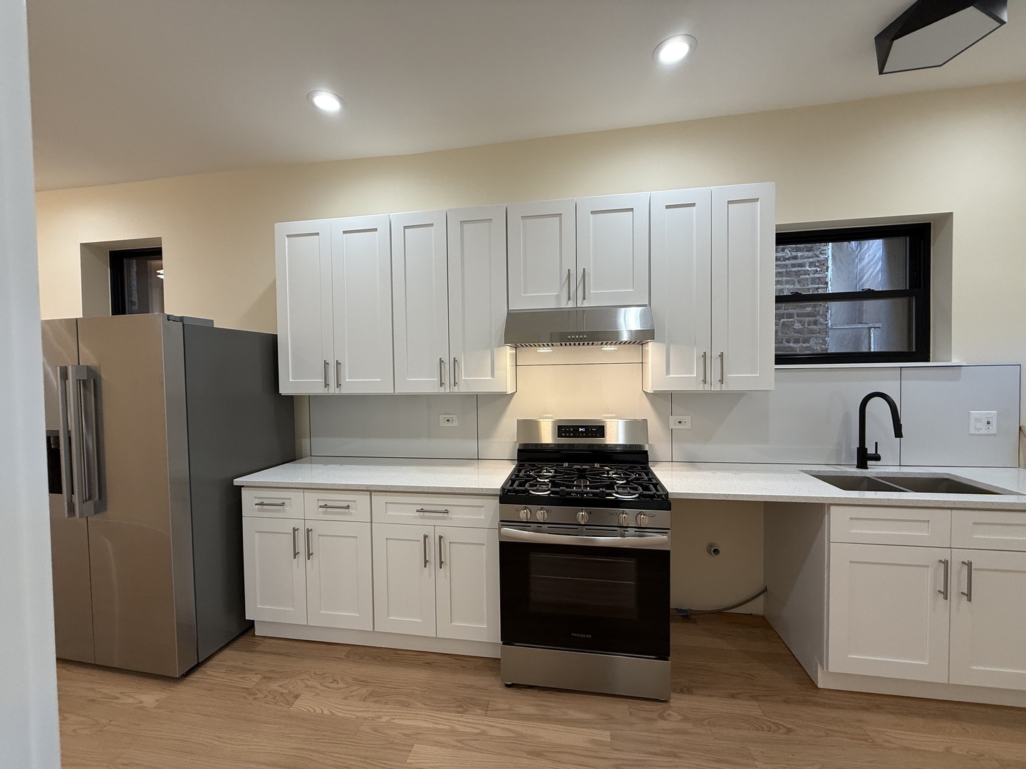 2124 W 18th Place #1, Chicago, IL 60608