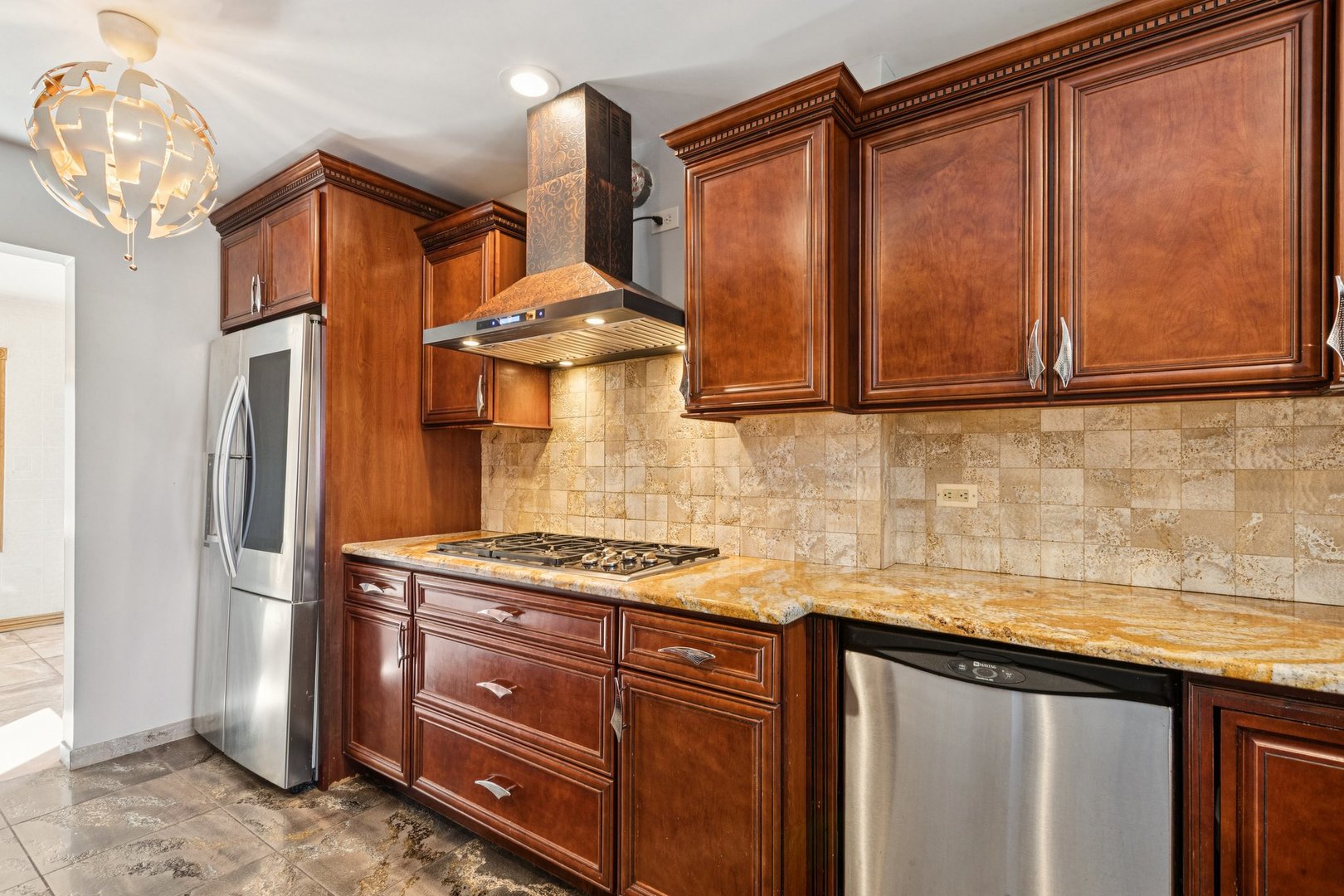 2412 S 19th Avenue, Broadview, IL 60155