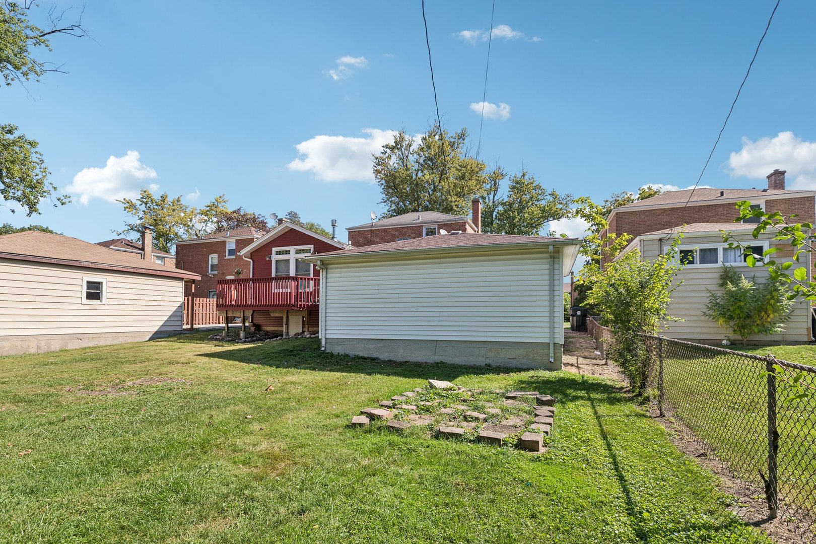 2412 S 19th Avenue, Broadview, IL 60155