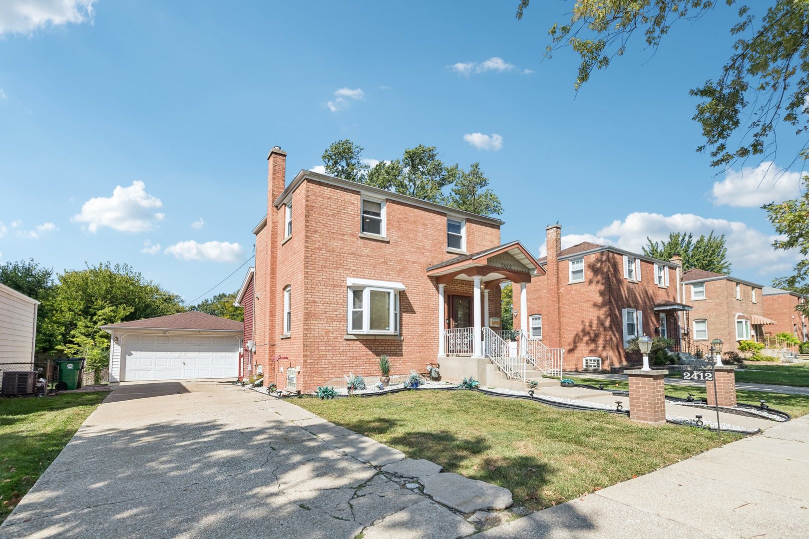 2412 S 19th Avenue, Broadview, IL 60155
