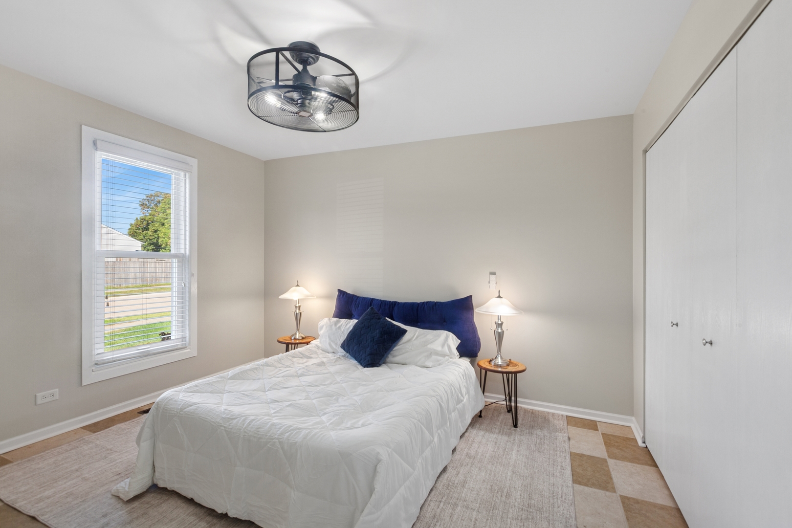 2293 Bannister Lane, Aurora, IL 60504