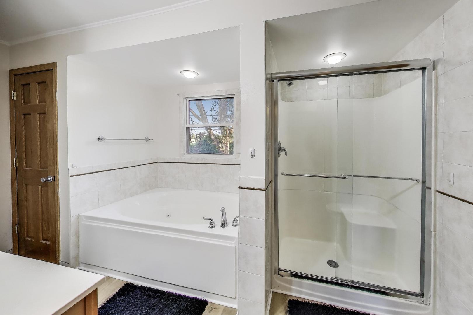 228 Gordon Avenue, Romeoville, IL 60446