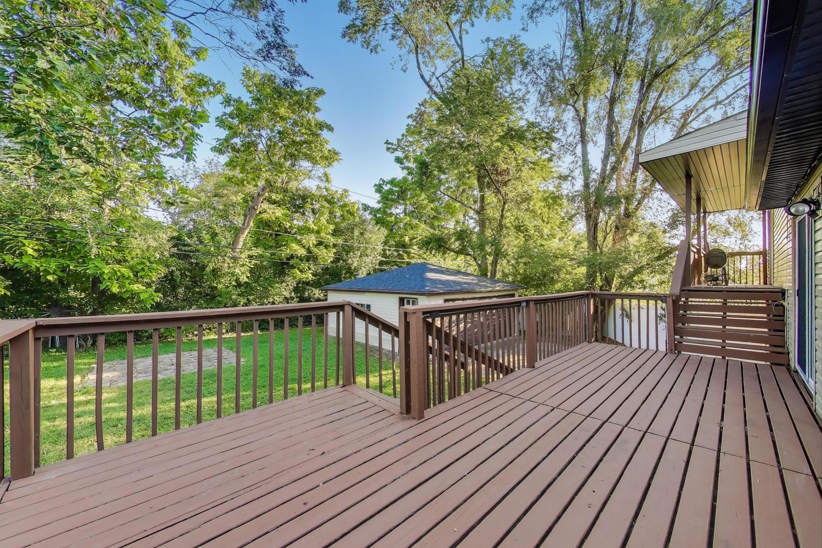 228 Gordon Avenue, Romeoville, IL 60446