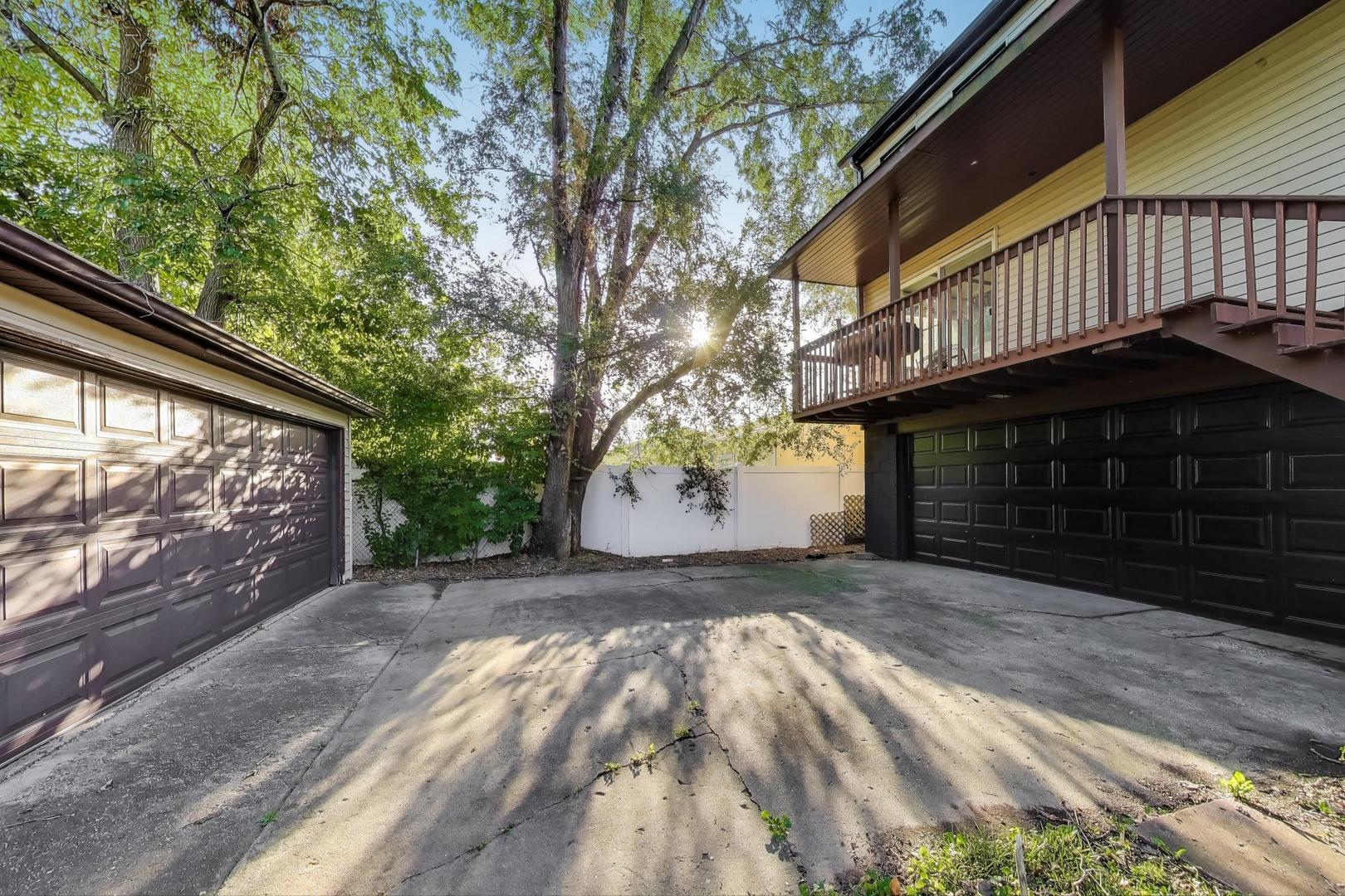 228 Gordon Avenue, Romeoville, IL 60446