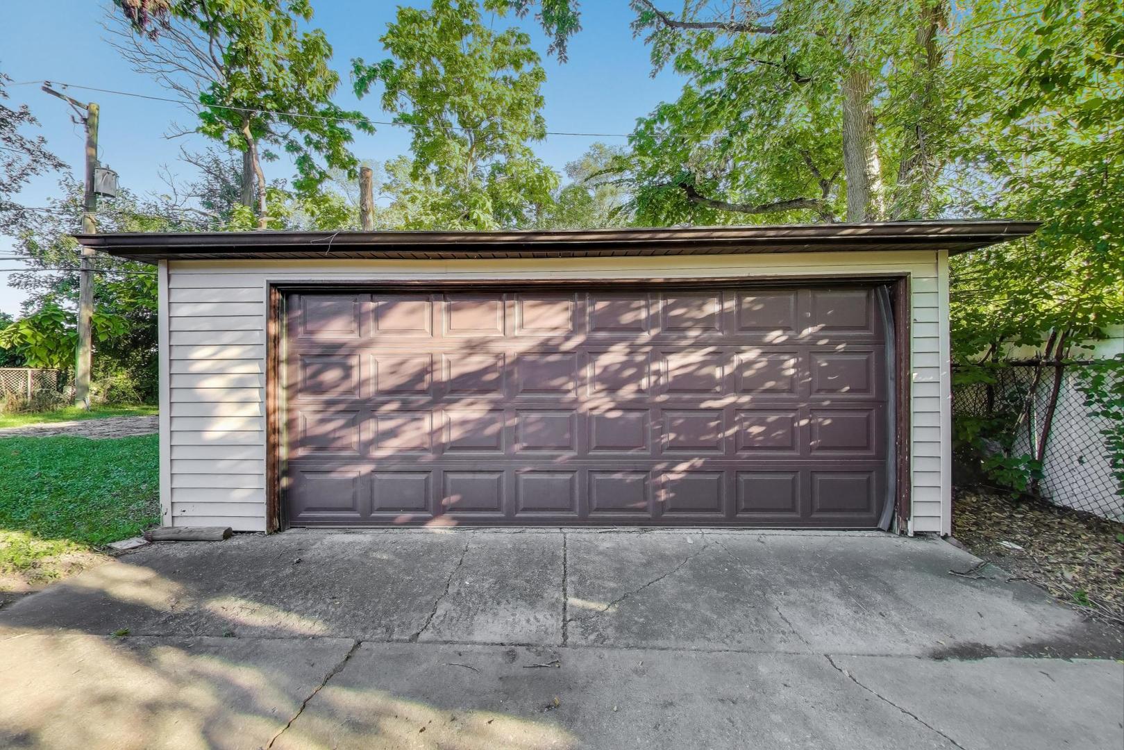 228 Gordon Avenue, Romeoville, IL 60446