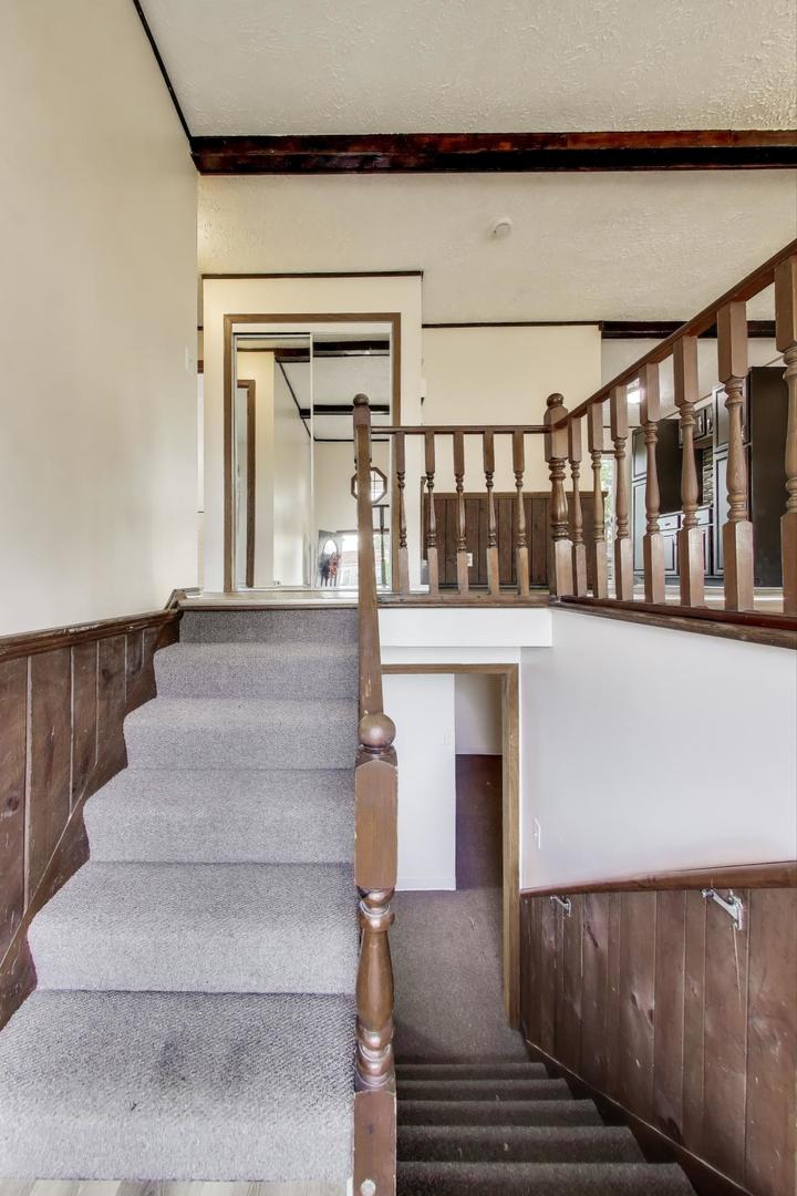 228 Gordon Avenue, Romeoville, IL 60446