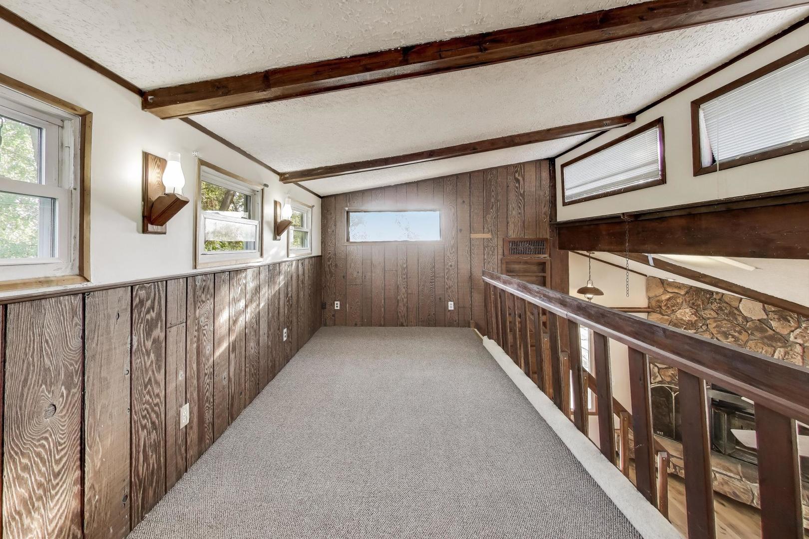 228 Gordon Avenue, Romeoville, IL 60446