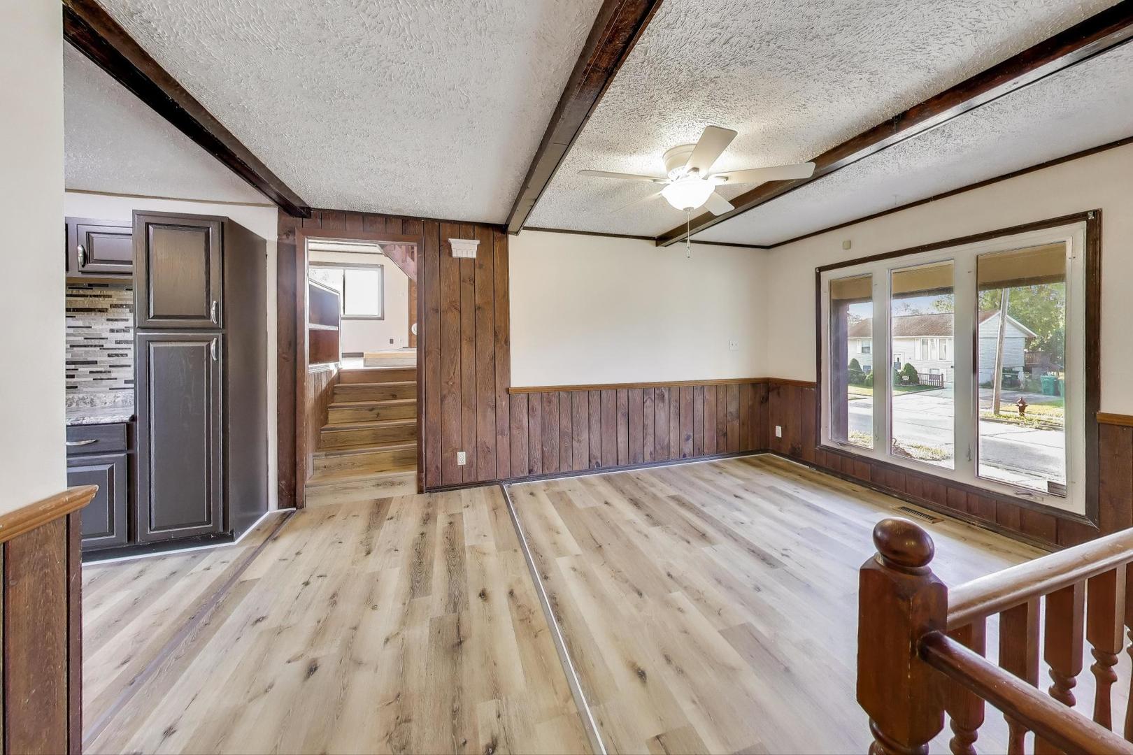 228 Gordon Avenue, Romeoville, IL 60446