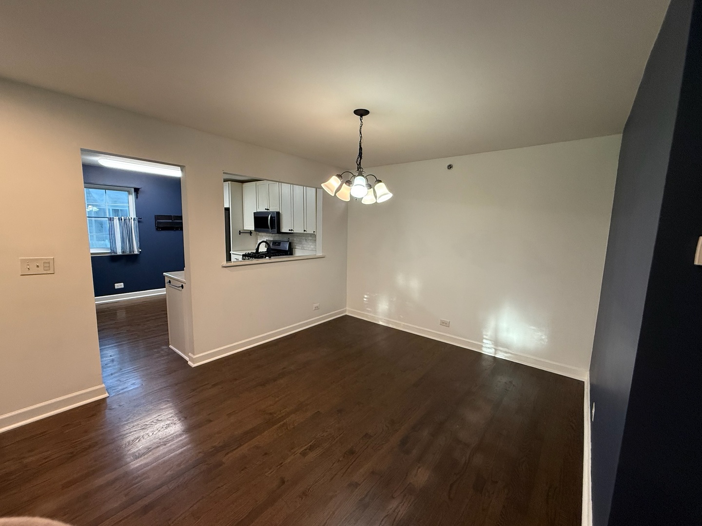 321 Candlelight Court, Bolingbrook, IL 60440