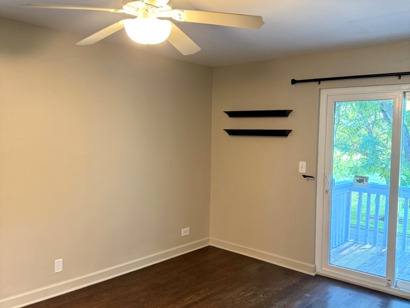 321 Candlelight Court, Bolingbrook, IL 60440