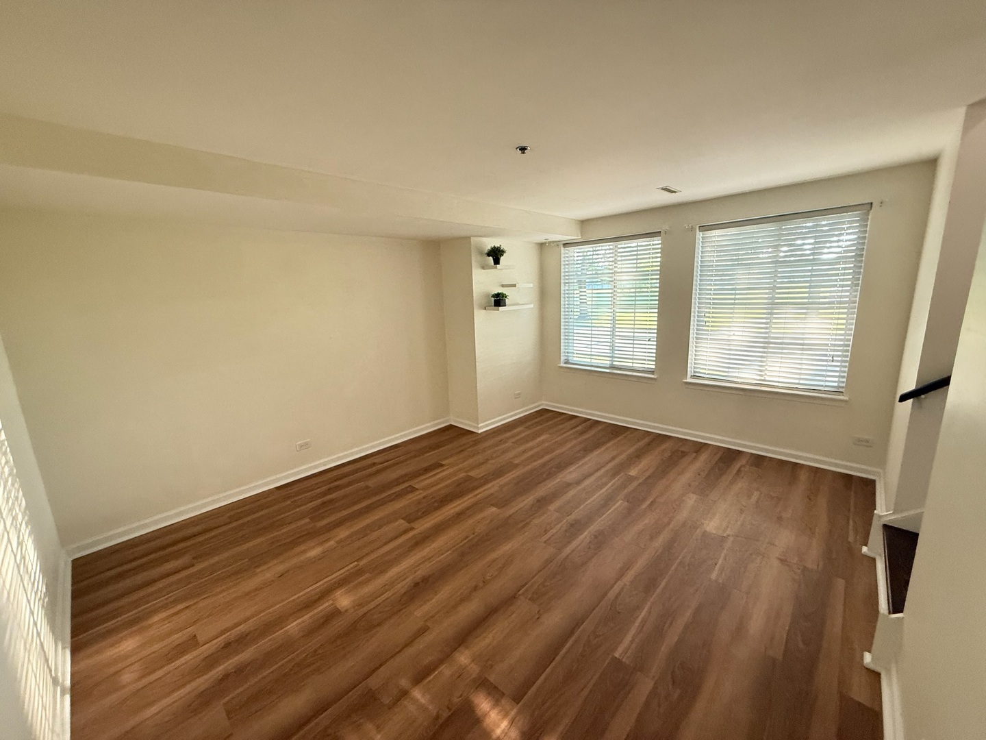 321 Candlelight Court, Bolingbrook, IL 60440
