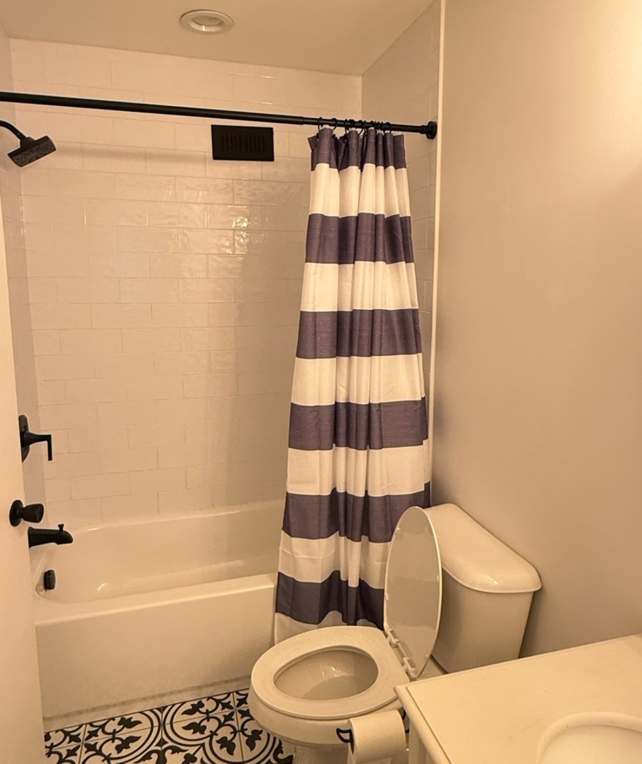 321 Candlelight Court, Bolingbrook, IL 60440