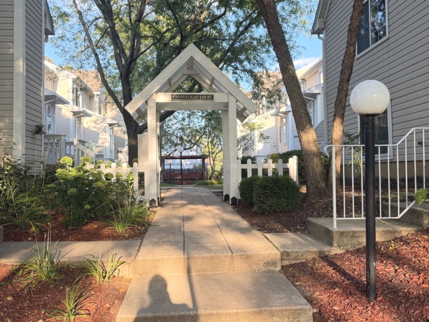 321 Candlelight Court, Bolingbrook, IL 60440