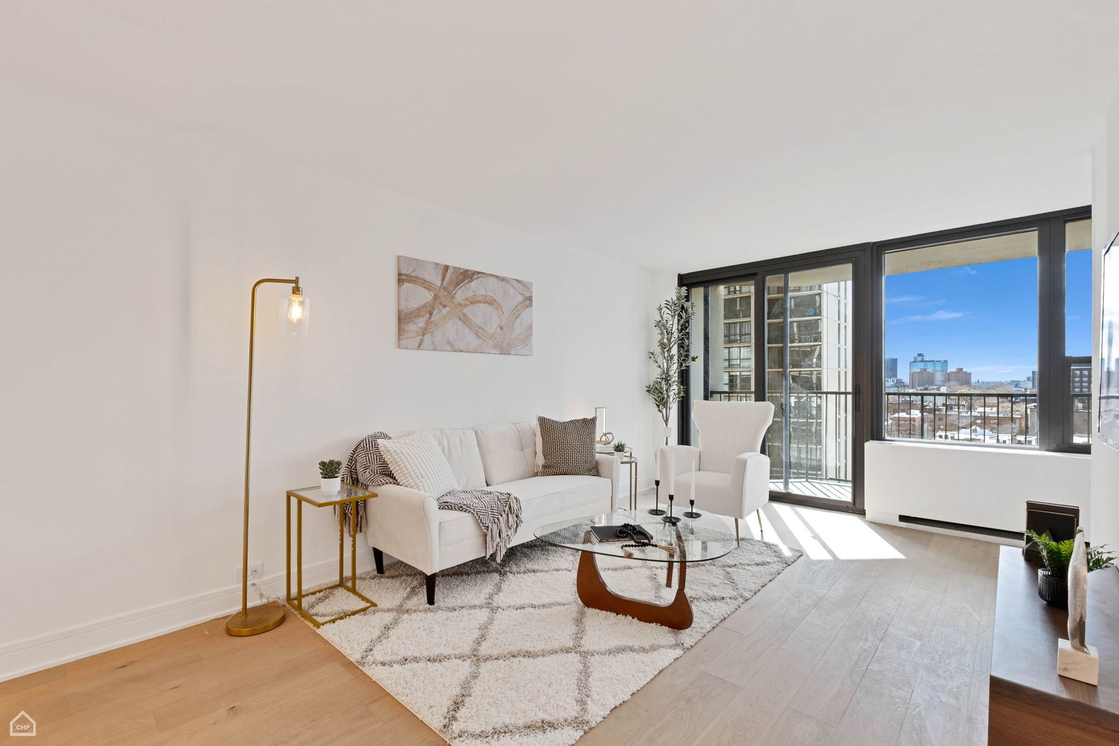 1560 N Sandburg Terrace #1011J, Chicago, IL 60610
