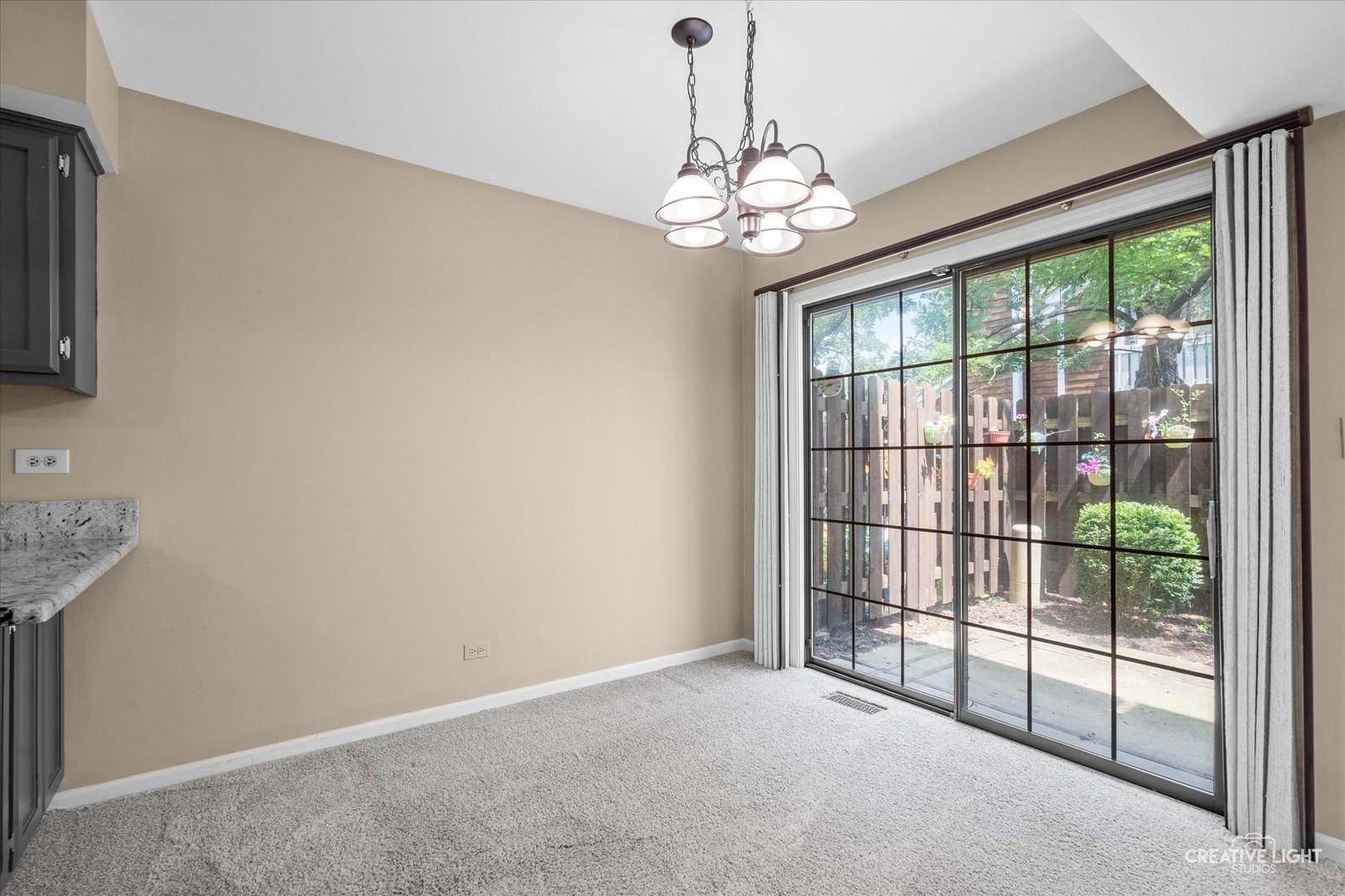 1745 Ennis Lane, Wheaton, IL 60189