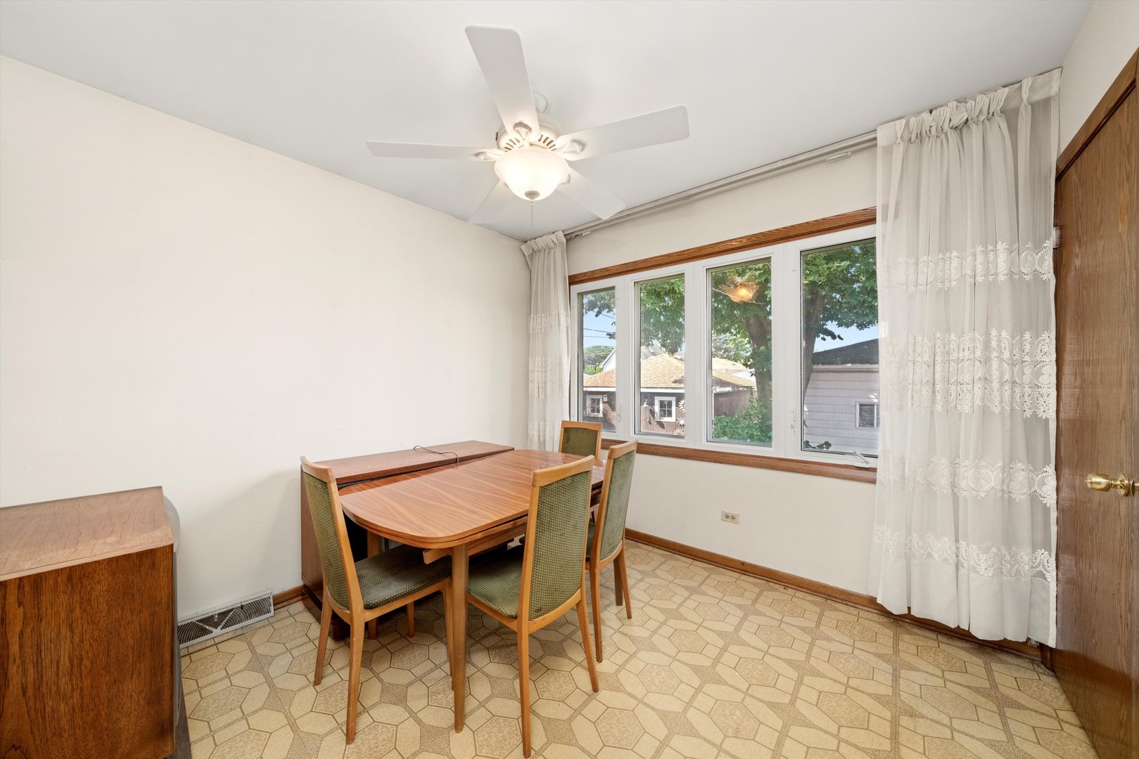 5310 S Kilpatrick Avenue, Chicago, IL 60632