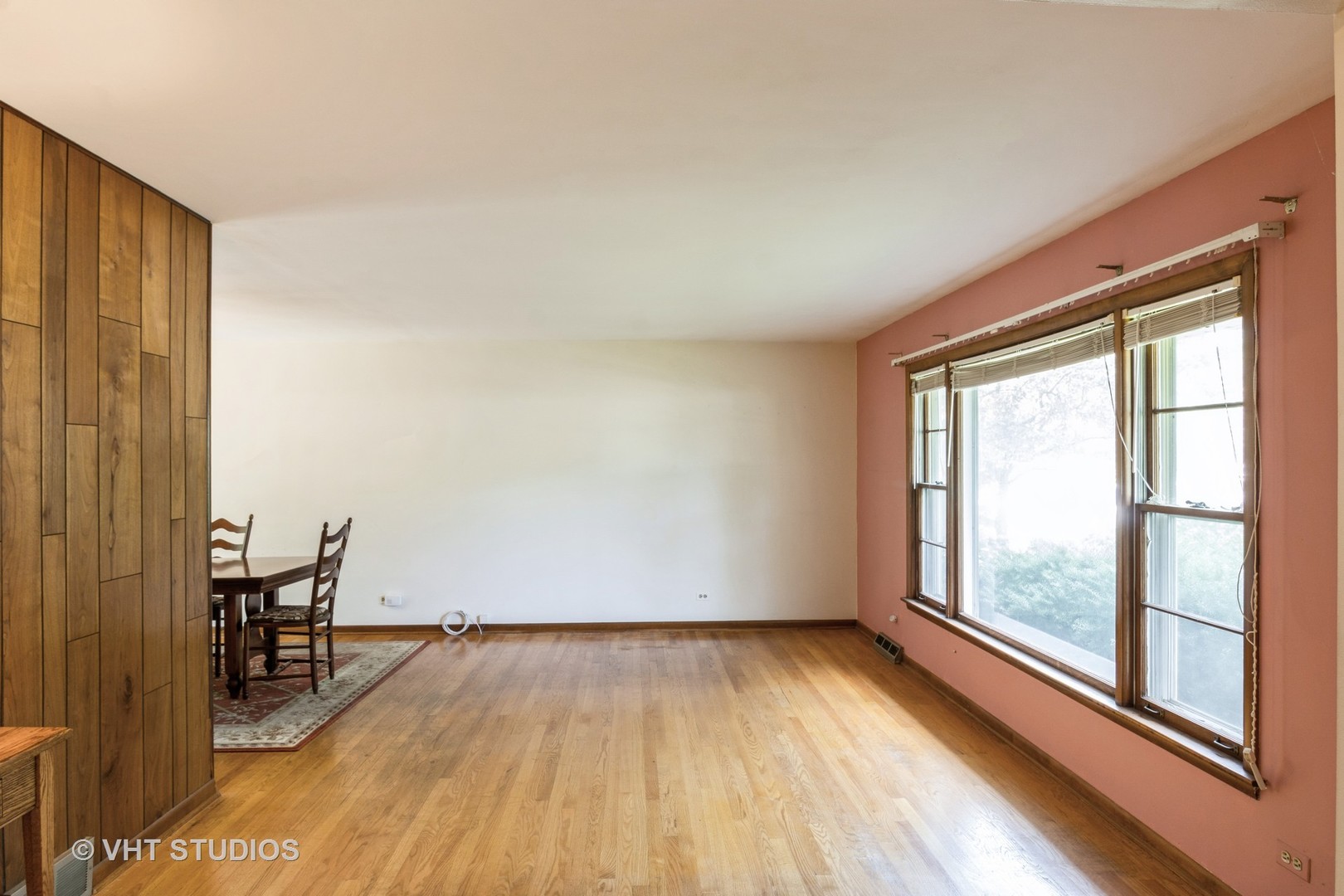 5341 Grand Avenue, Downers Grove, IL 60515