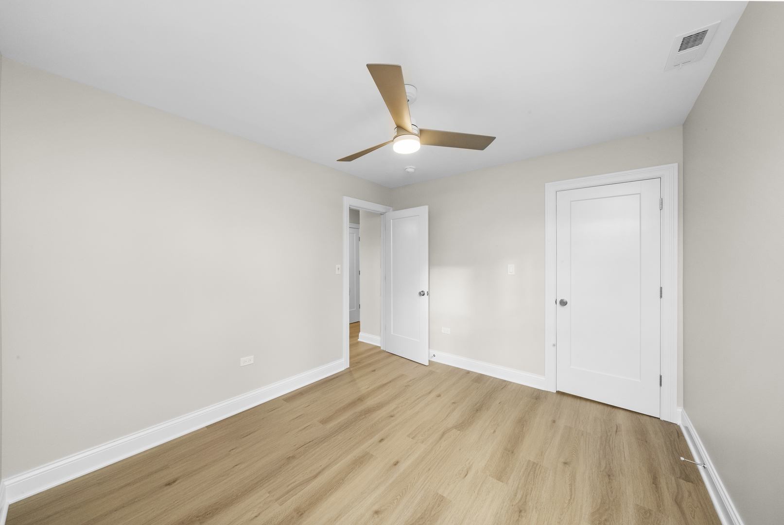 4122 Wenonah Avenue, Berwyn, IL 60402