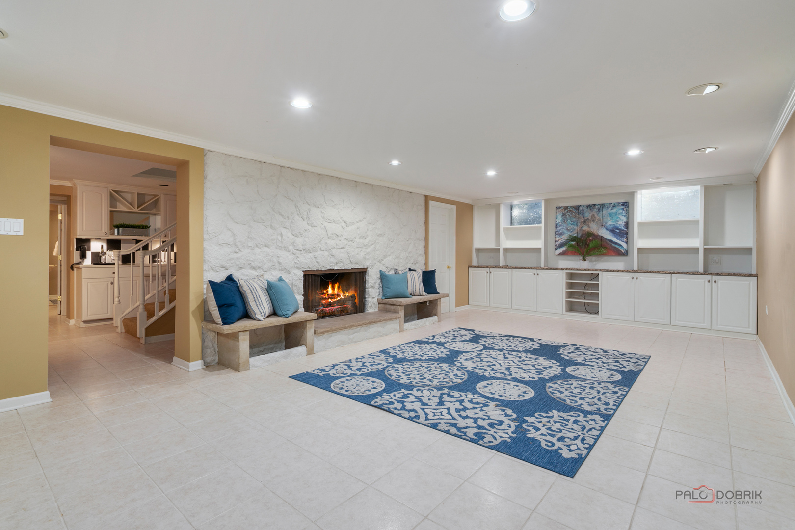 1884 Tweed Road, Inverness, IL 60067