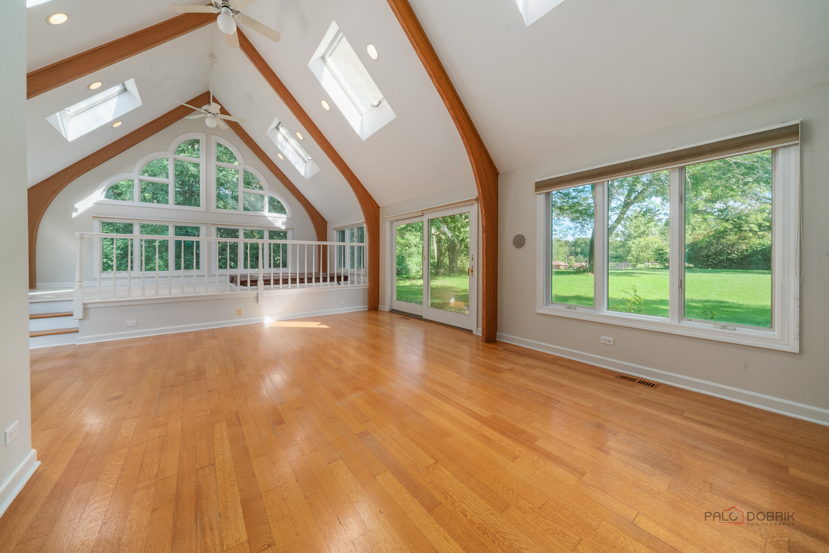1884 Tweed Road, Inverness, IL 60067