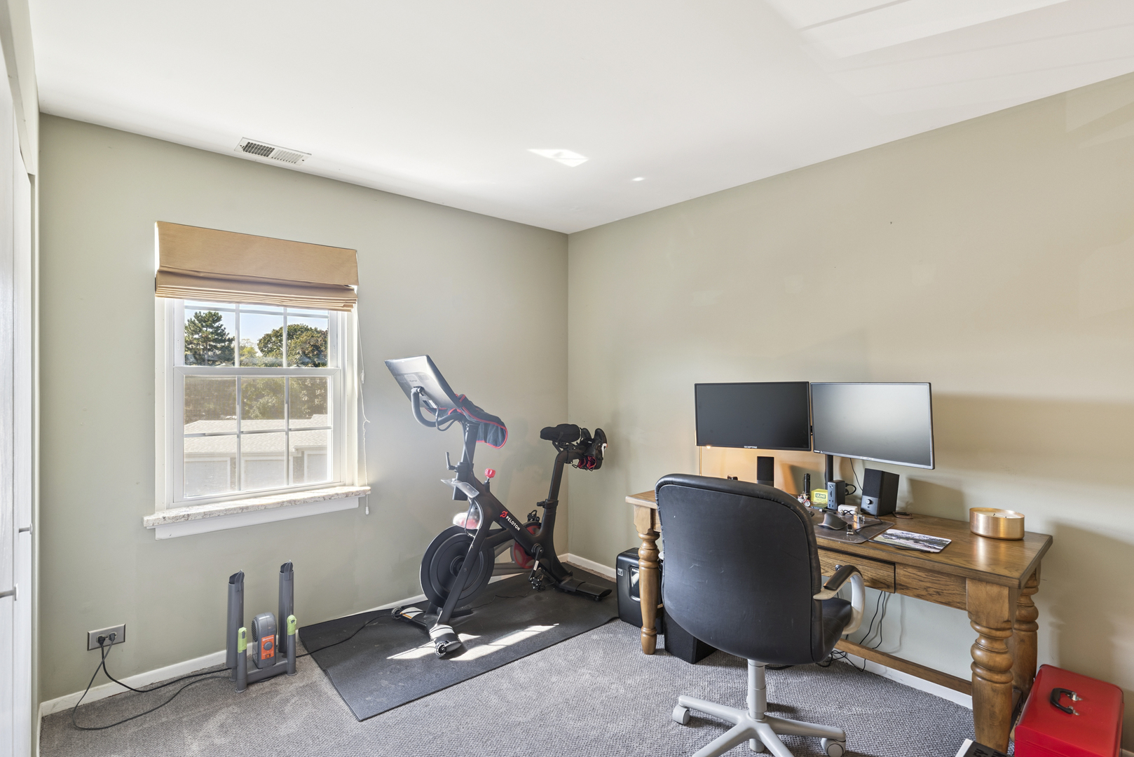 124 E Winchester Road #F, Libertyville, IL 60048