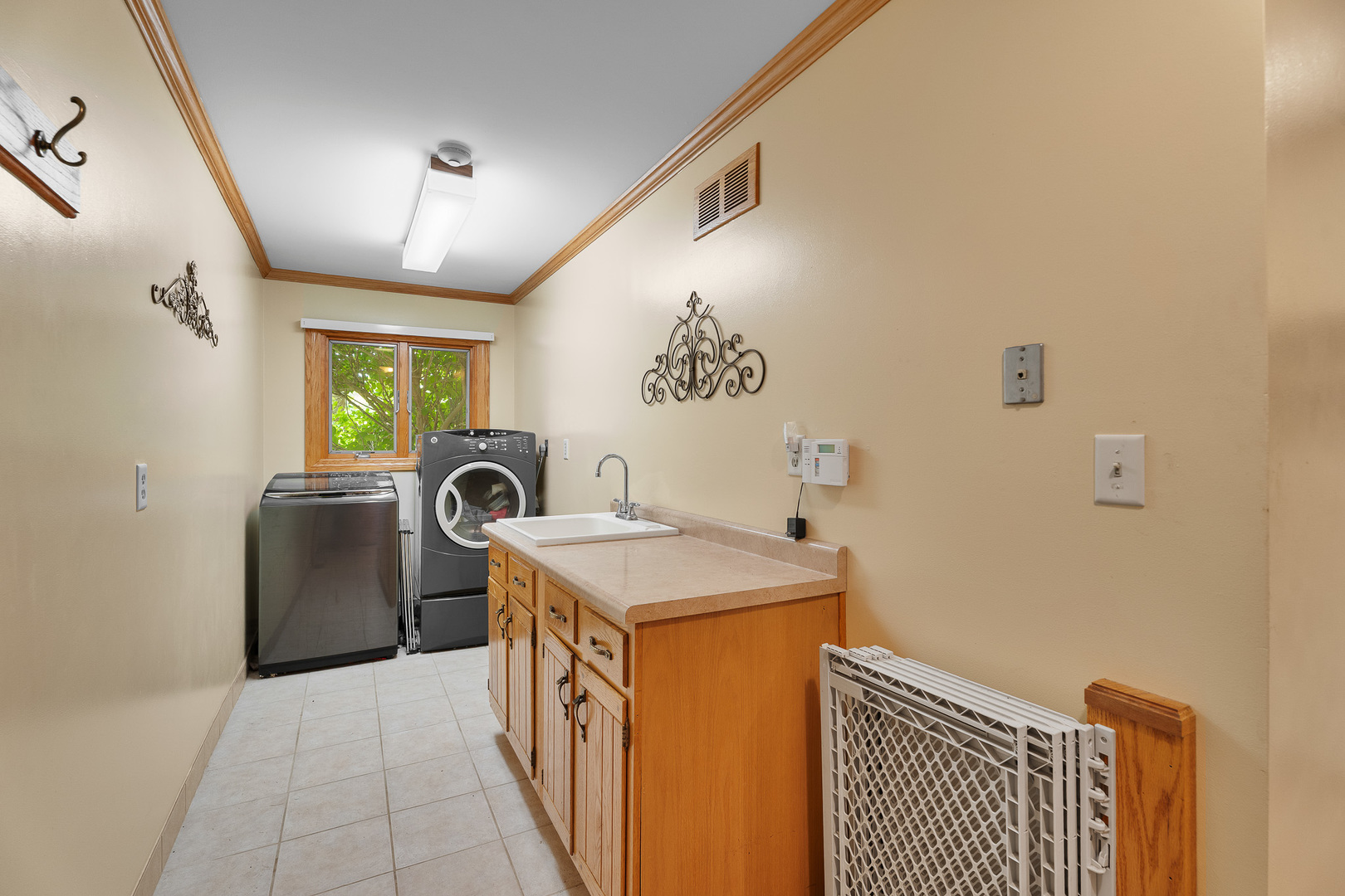 1907 Cherry Valley Road, Woodstock, IL 60098