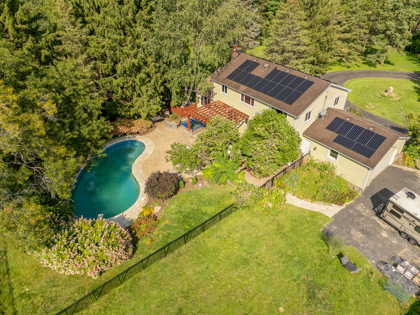 1907 Cherry Valley Road, Woodstock, IL 60098