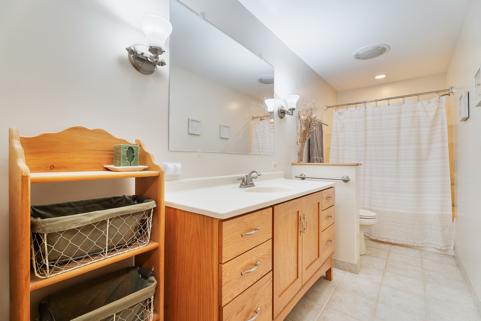 1907 Cherry Valley Road, Woodstock, IL 60098