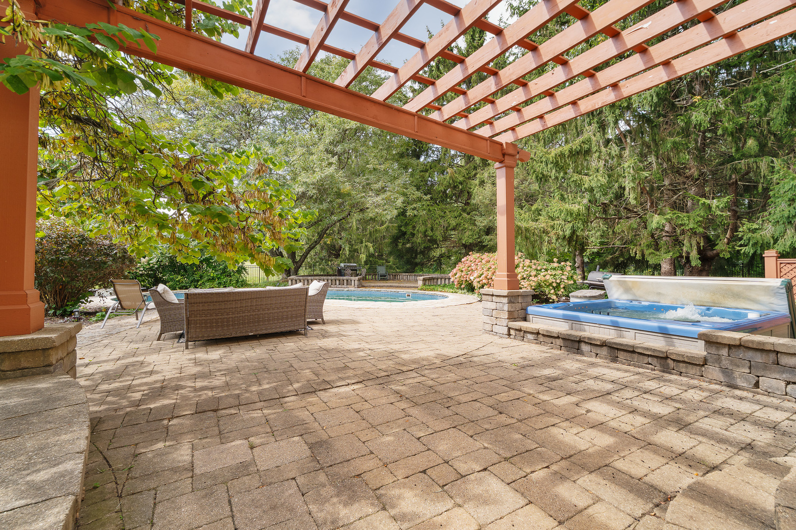1907 Cherry Valley Road, Woodstock, IL 60098