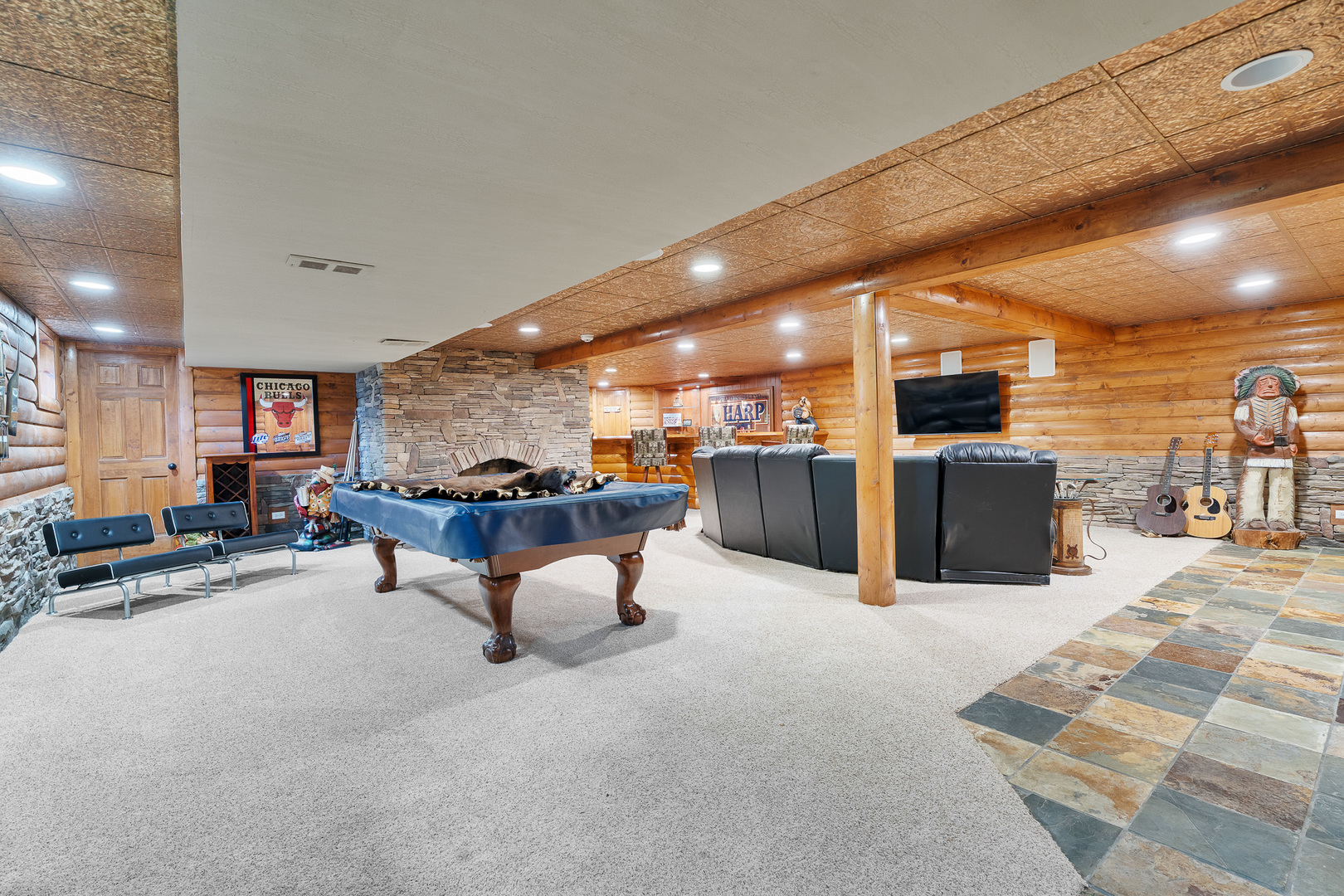 1907 Cherry Valley Road, Woodstock, IL 60098