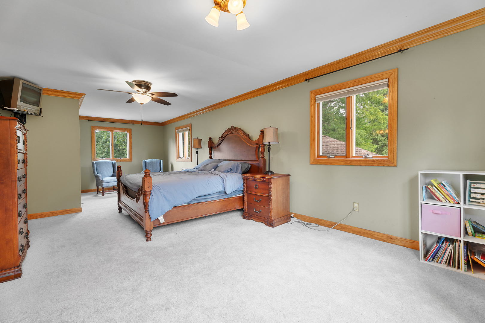 1907 Cherry Valley Road, Woodstock, IL 60098