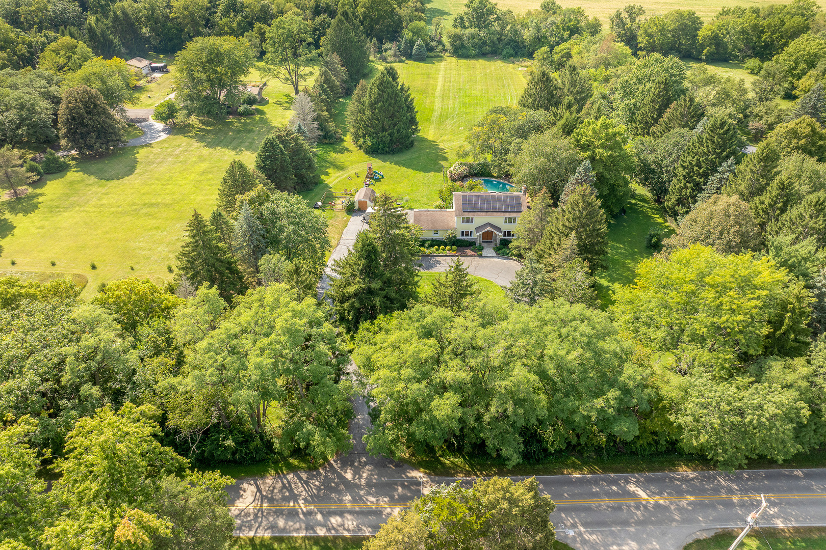 1907 Cherry Valley Road, Woodstock, IL 60098