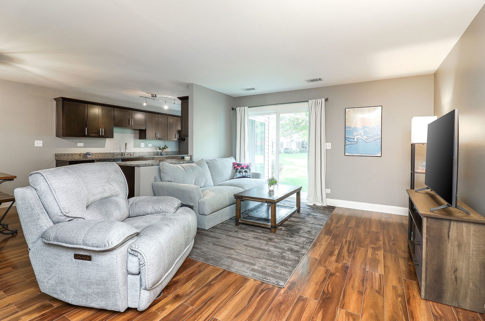 893 Nelli Court #101, Naperville, IL 60563