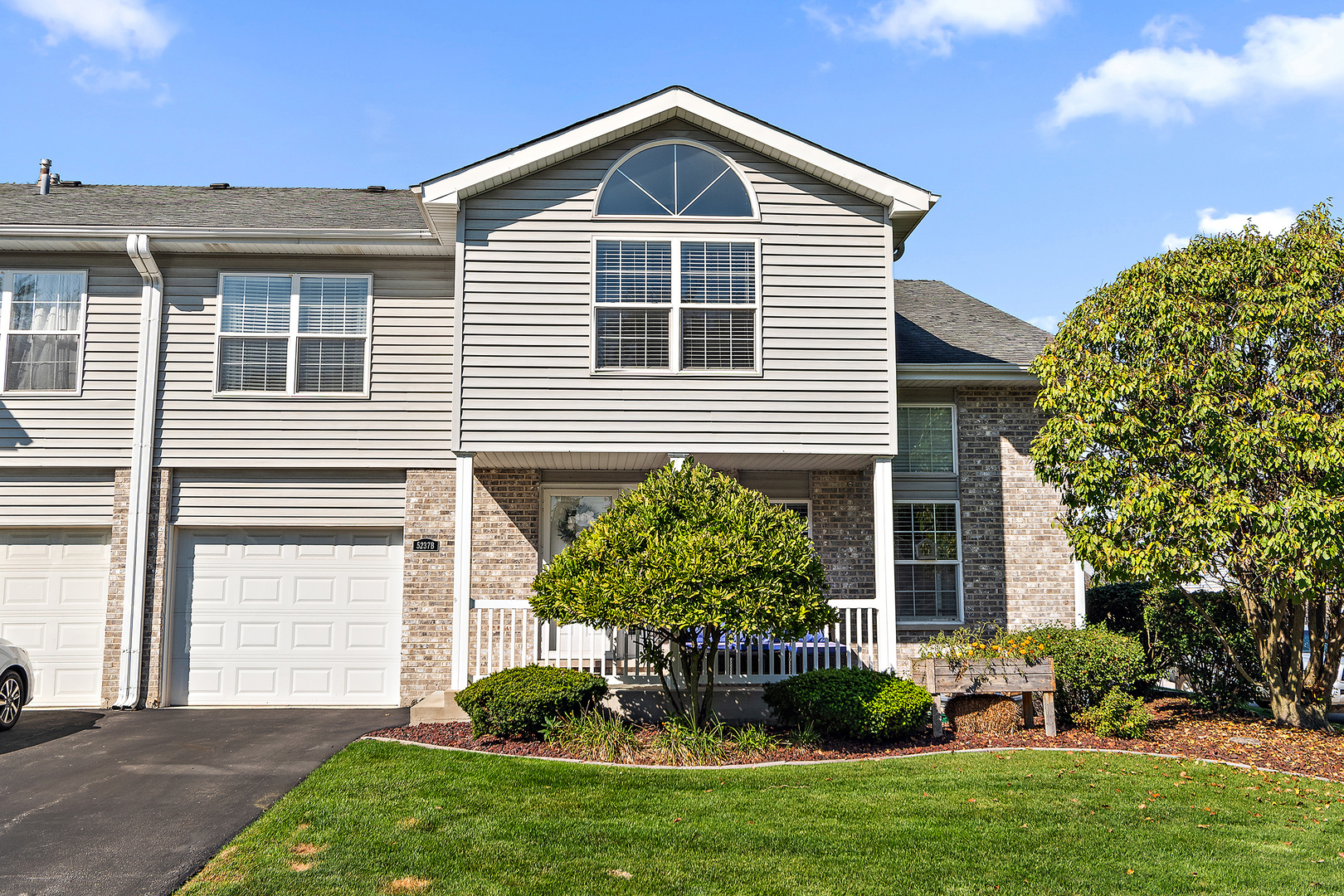 5237 Diamond Drive #B, Oak Forest, IL 60452