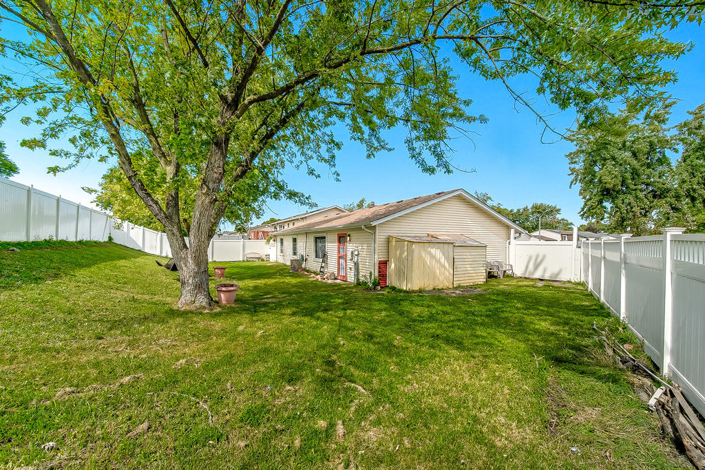 3501 School Drive, Country Club Hills, IL 60478