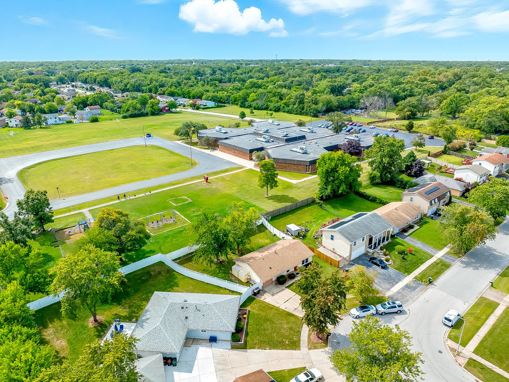 3501 School Drive, Country Club Hills, IL 60478