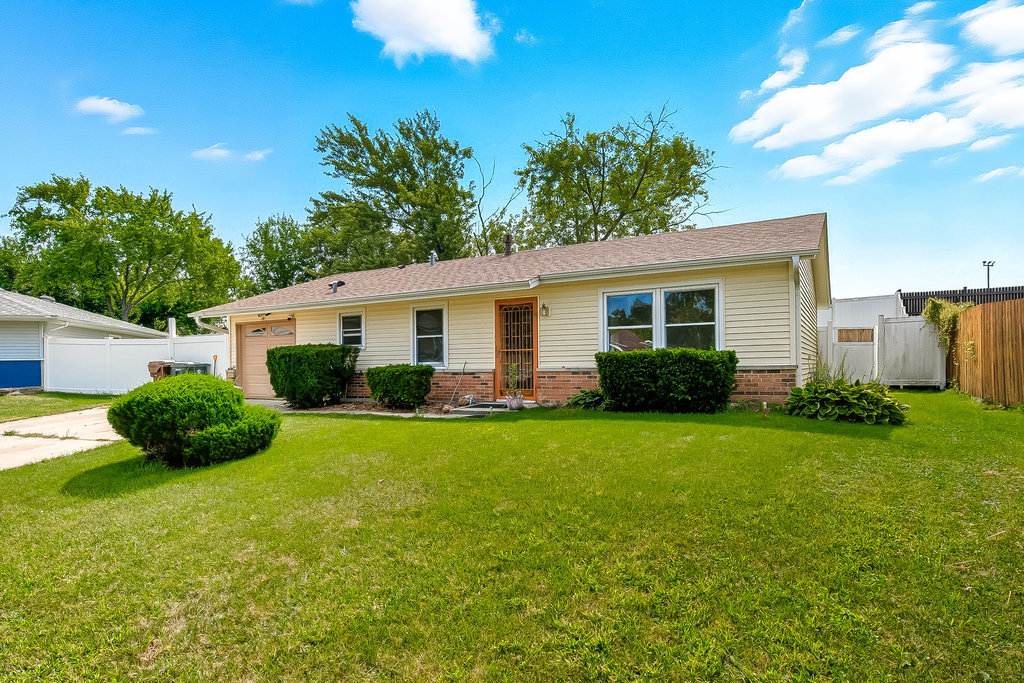 3501 School Drive, Country Club Hills, IL 60478