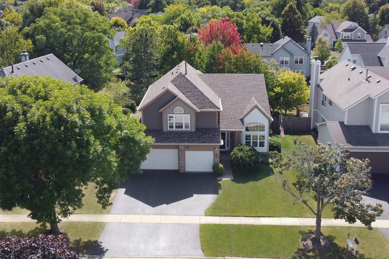 381 Gatewood Lane, Grayslake, IL 60030