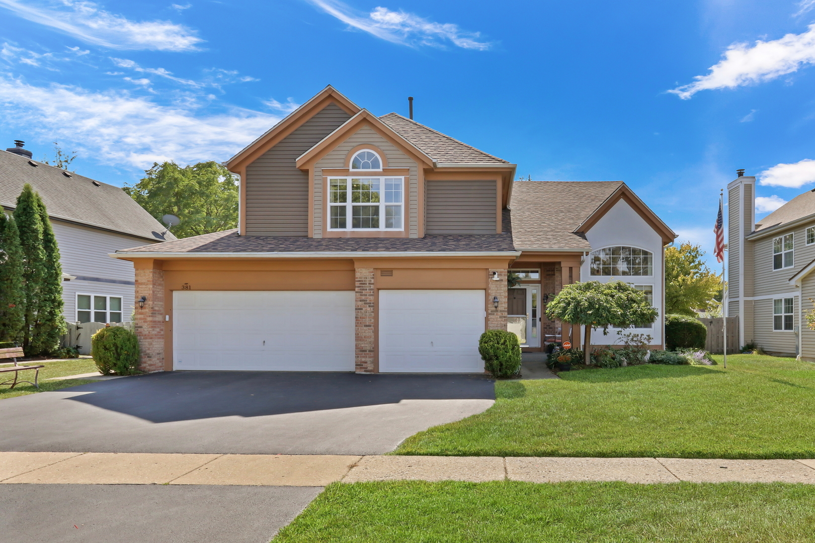 381 Gatewood Lane, Grayslake, IL 60030