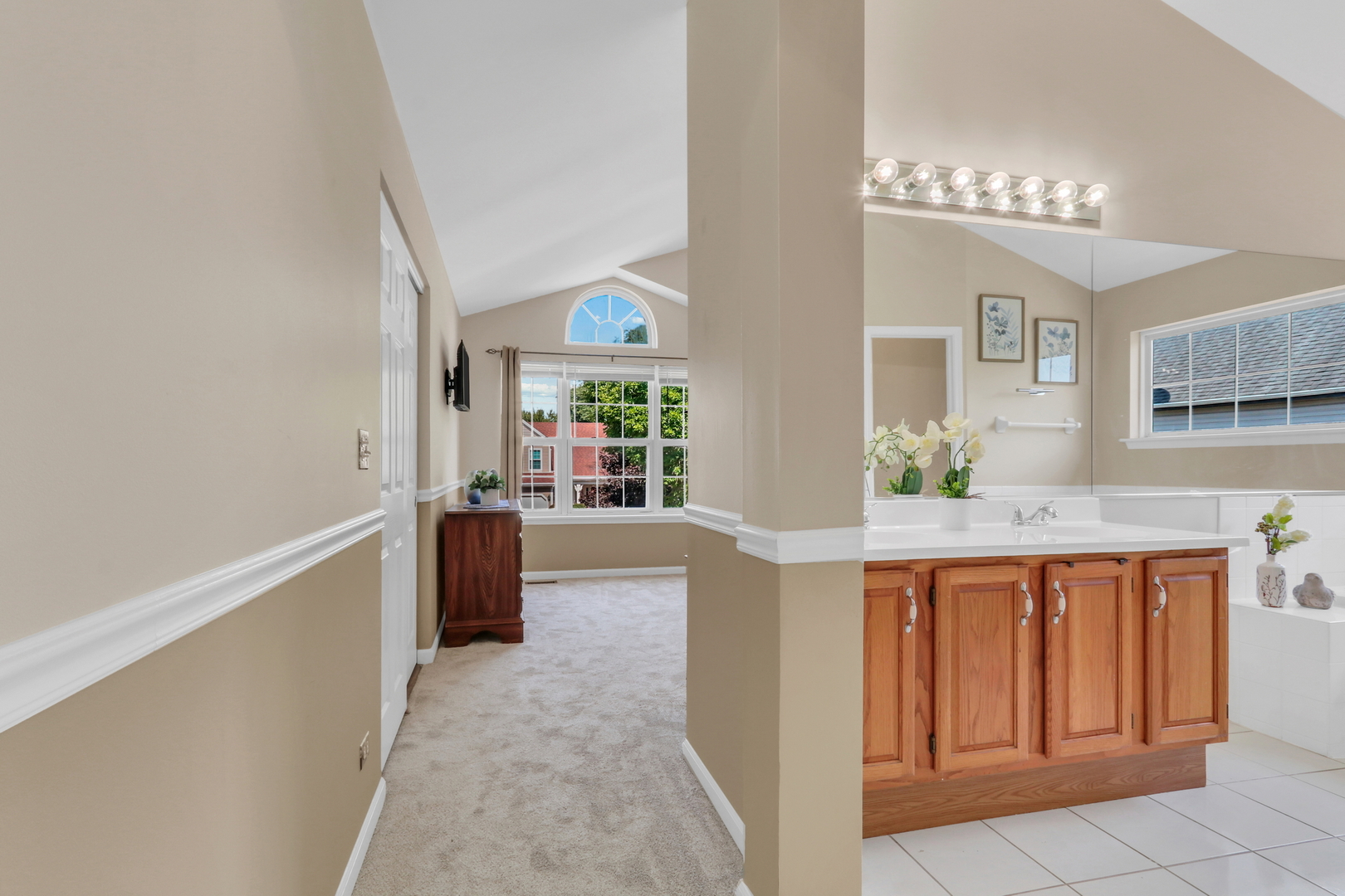 381 Gatewood Lane, Grayslake, IL 60030