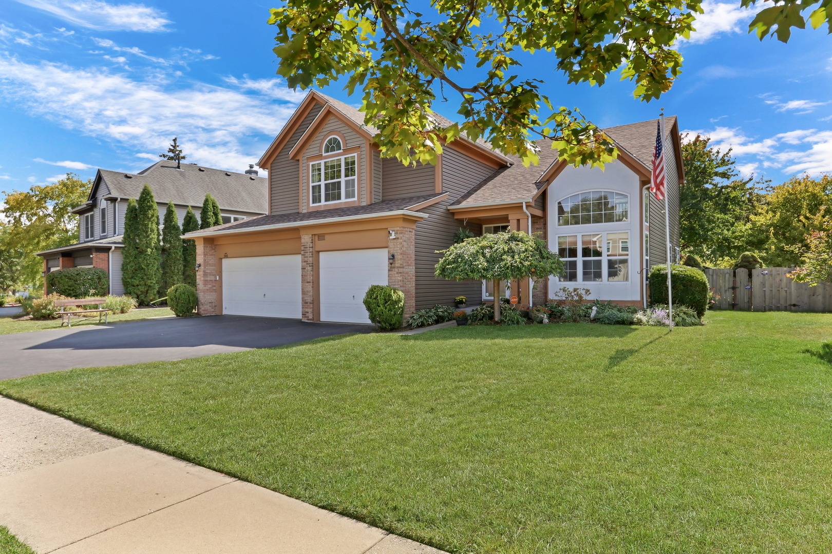 381 Gatewood Lane, Grayslake, IL 60030