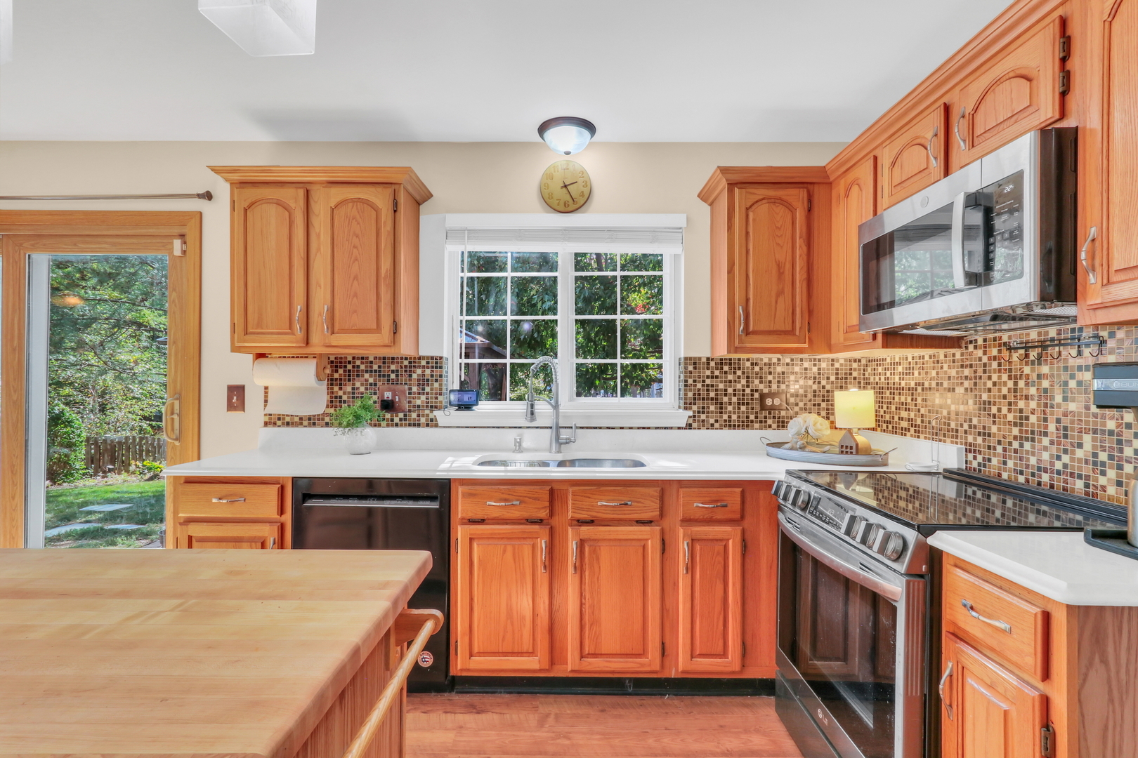 381 Gatewood Lane, Grayslake, IL 60030
