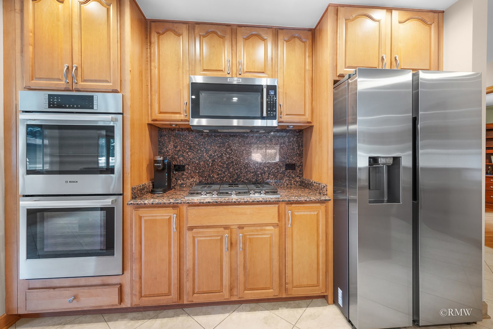 885 Brewster Lane, Bartlett, IL 60103