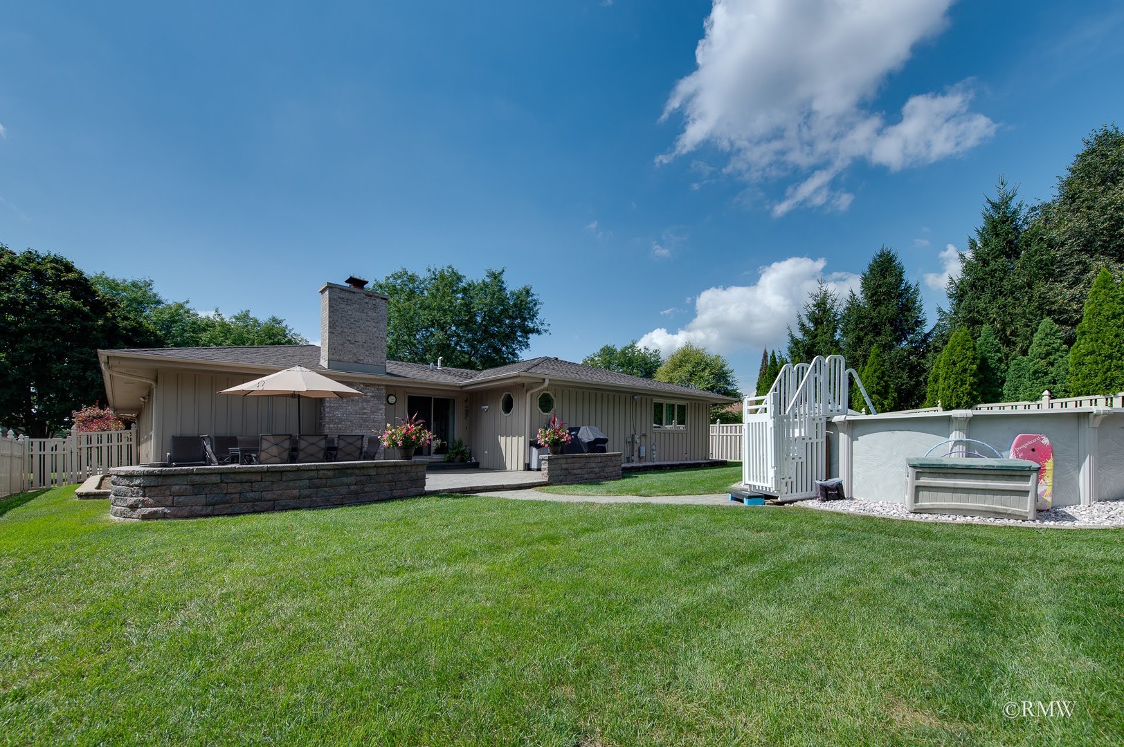 885 Brewster Lane, Bartlett, IL 60103