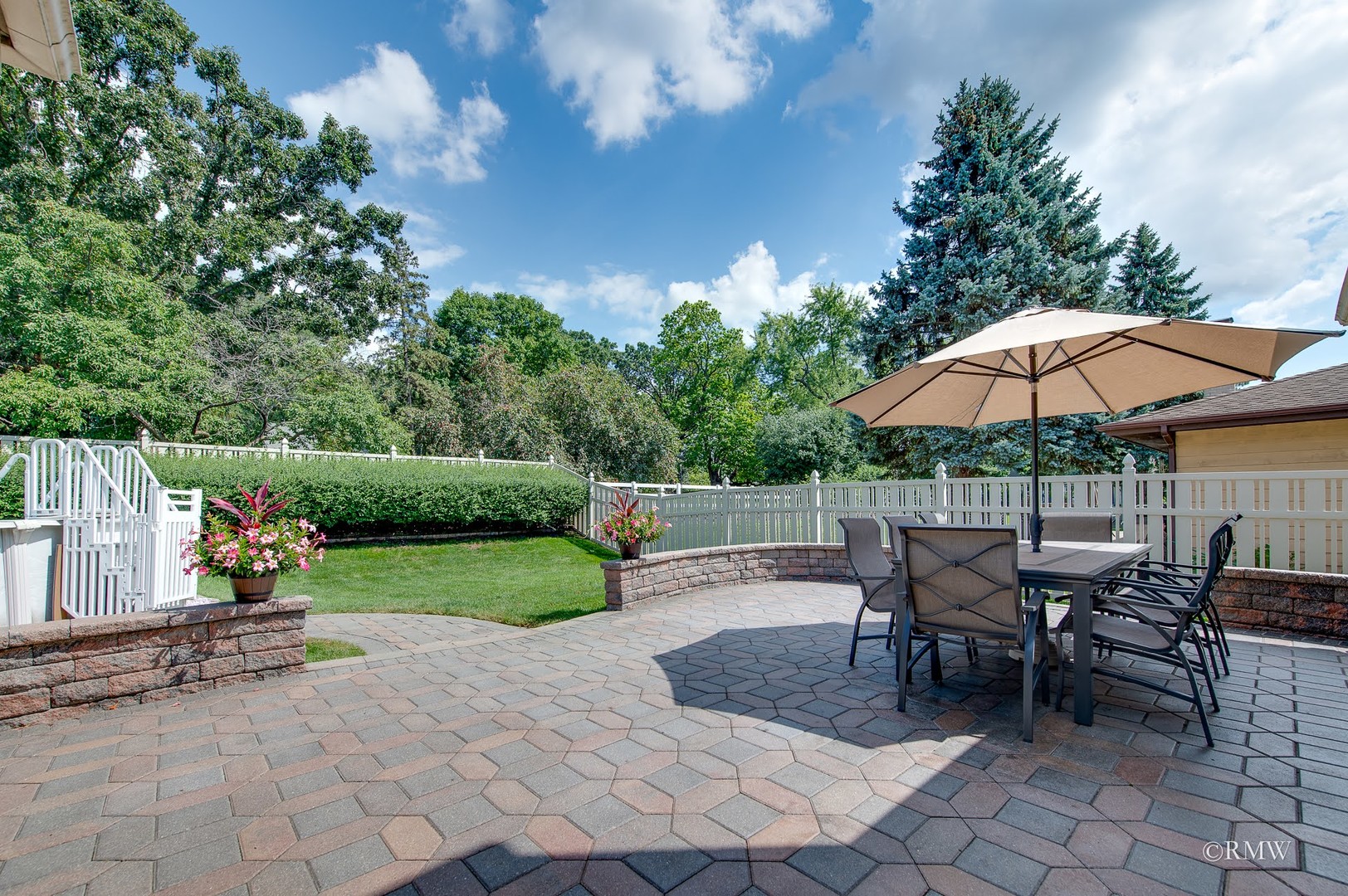 885 Brewster Lane, Bartlett, IL 60103