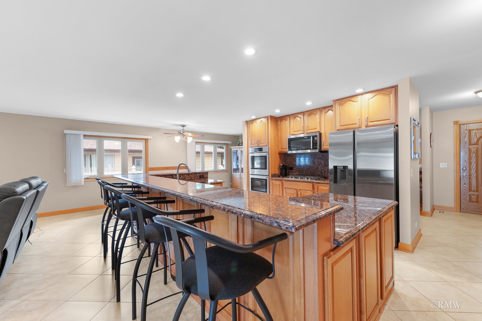 885 Brewster Lane, Bartlett, IL 60103